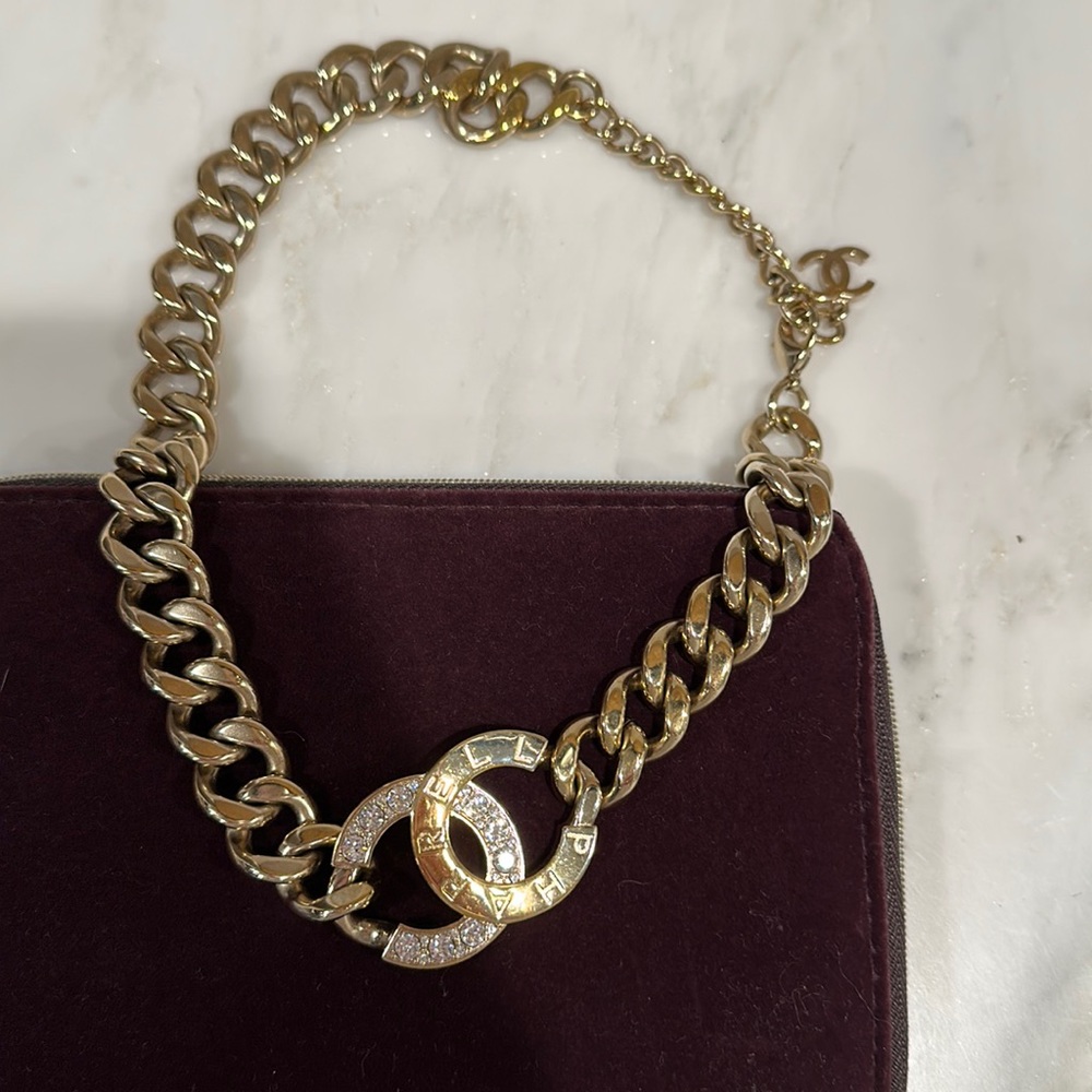 Chanel gold chunky necklace with crystals